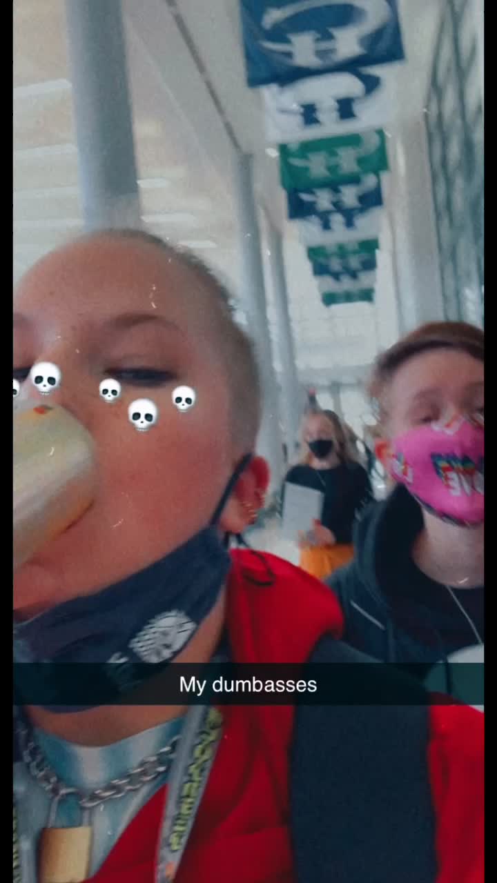 @LGBiTches