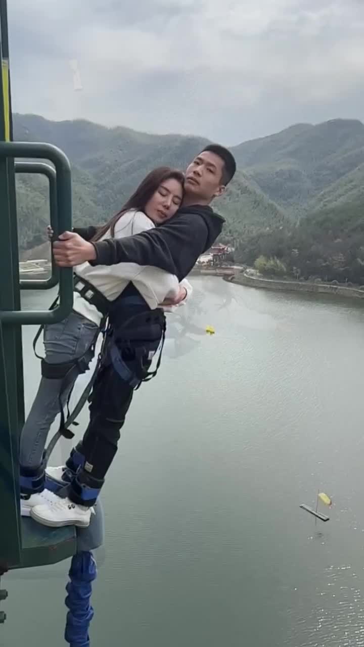 @Mi.na