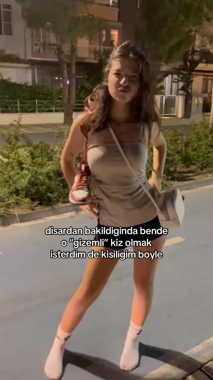 @def🦖