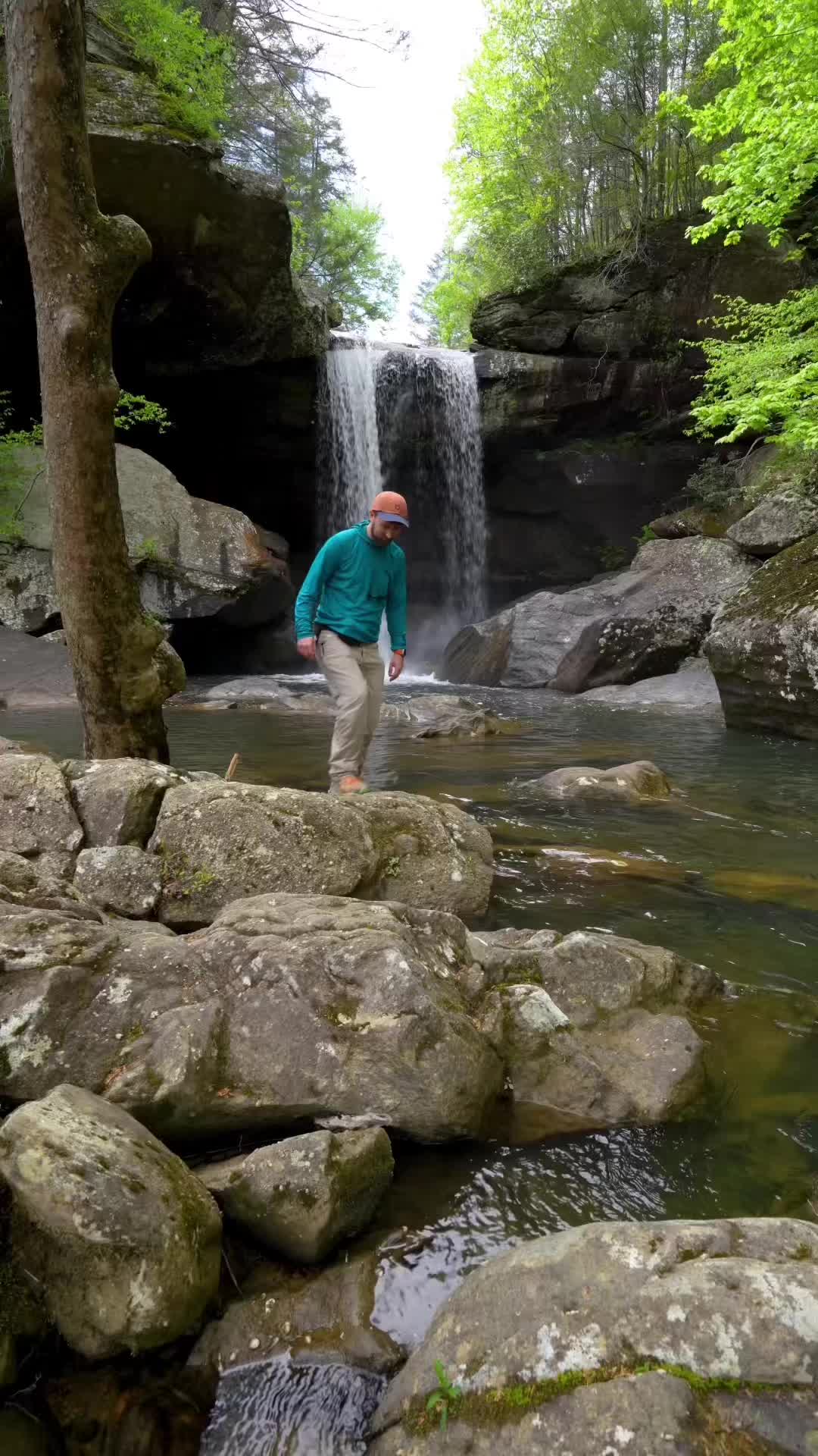 @billy.hikes