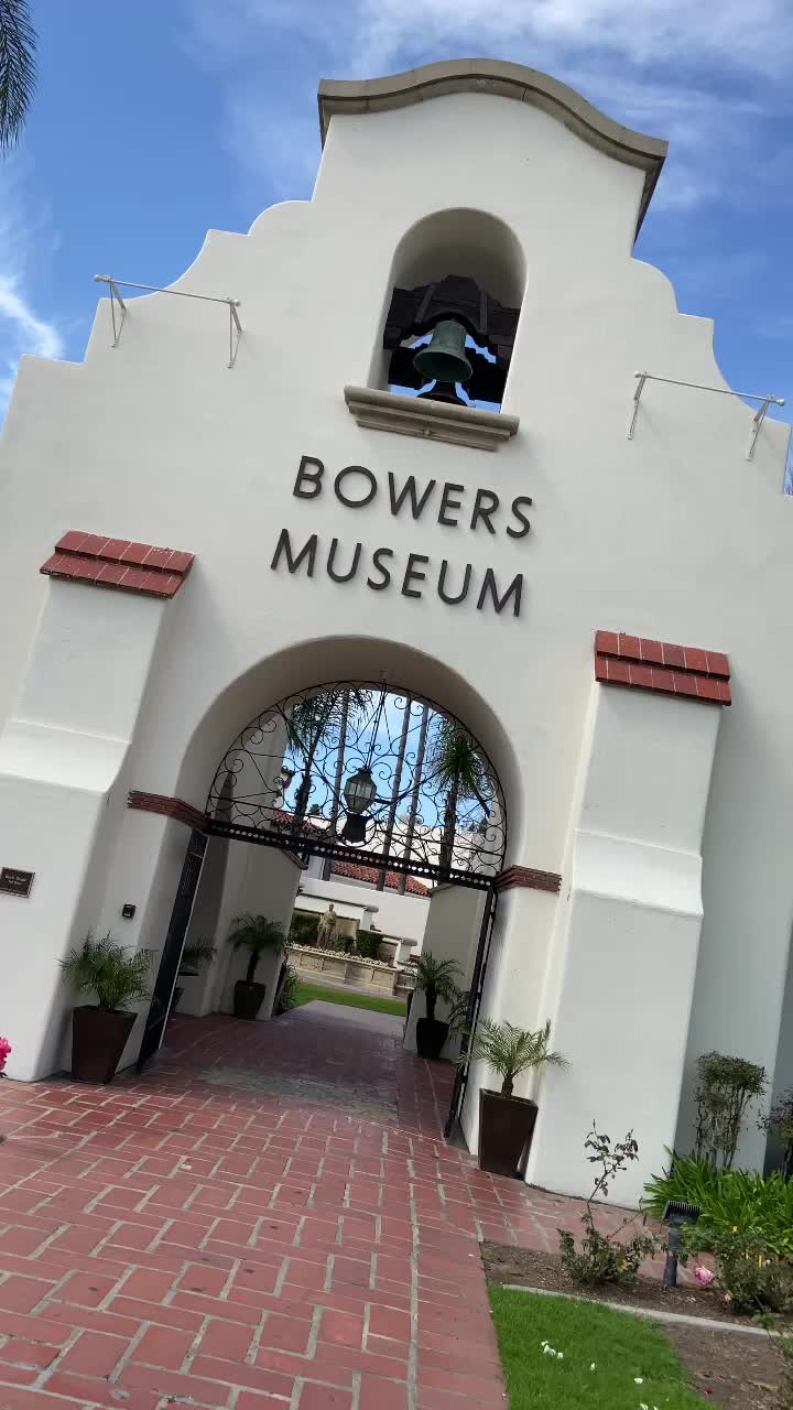 @thecomiccave
