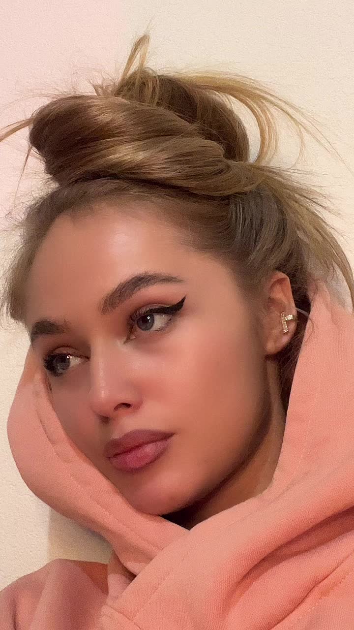 @Anasteisha 🦇