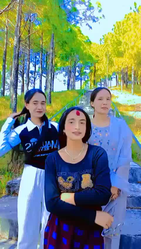 @Punnu🌻&bull;&bull;&bull;
