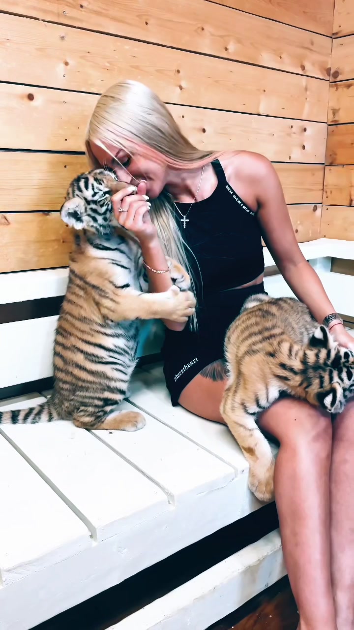 @Alexandravladi