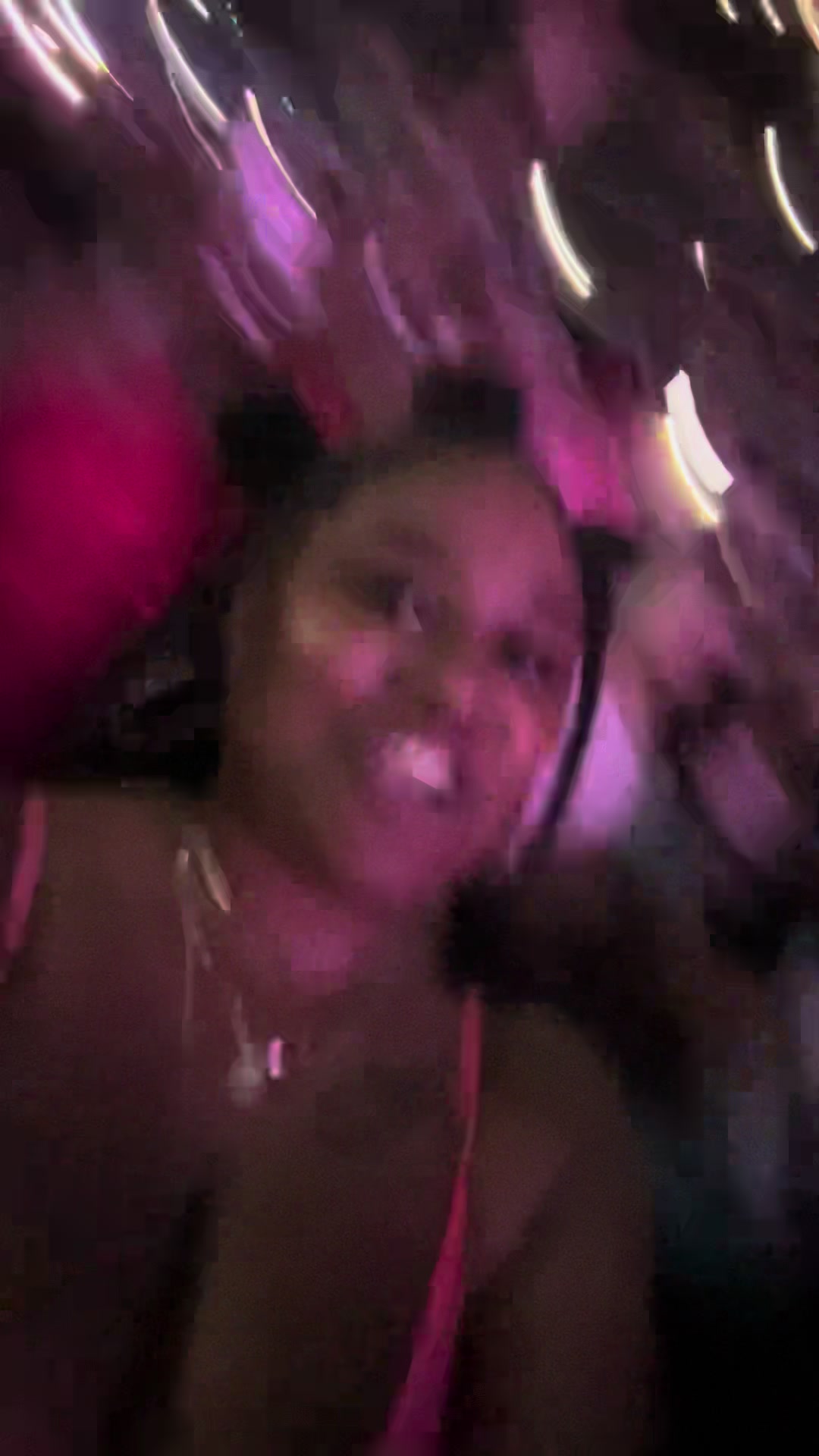 @Devinjeneaaa