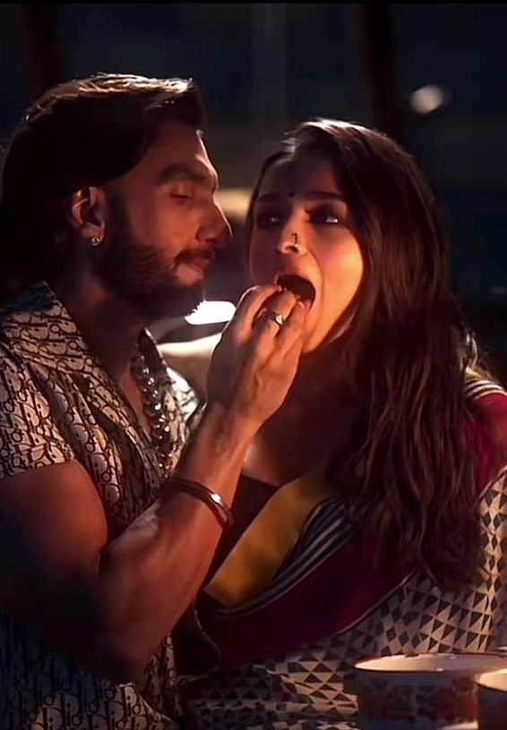 @bollywoodmoments🎞️