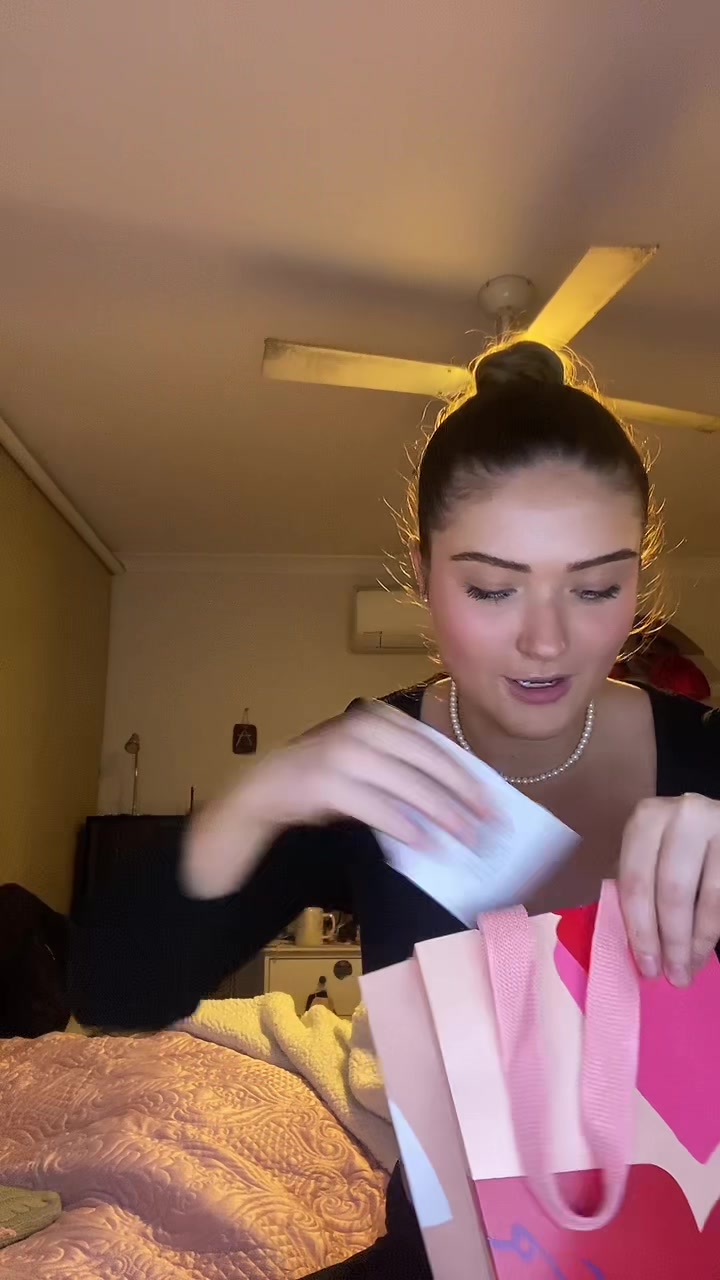 @Ello 💌