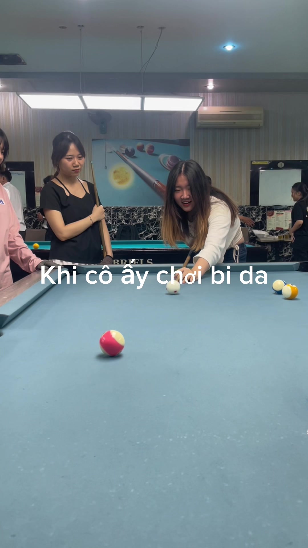 @C&ocirc; b&eacute; lai H&agrave;n