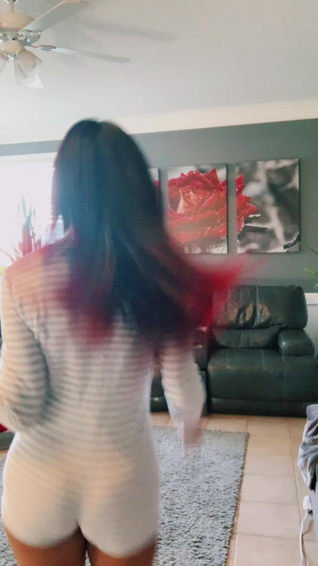 @EraofLYFBabe🍑🍒🍌