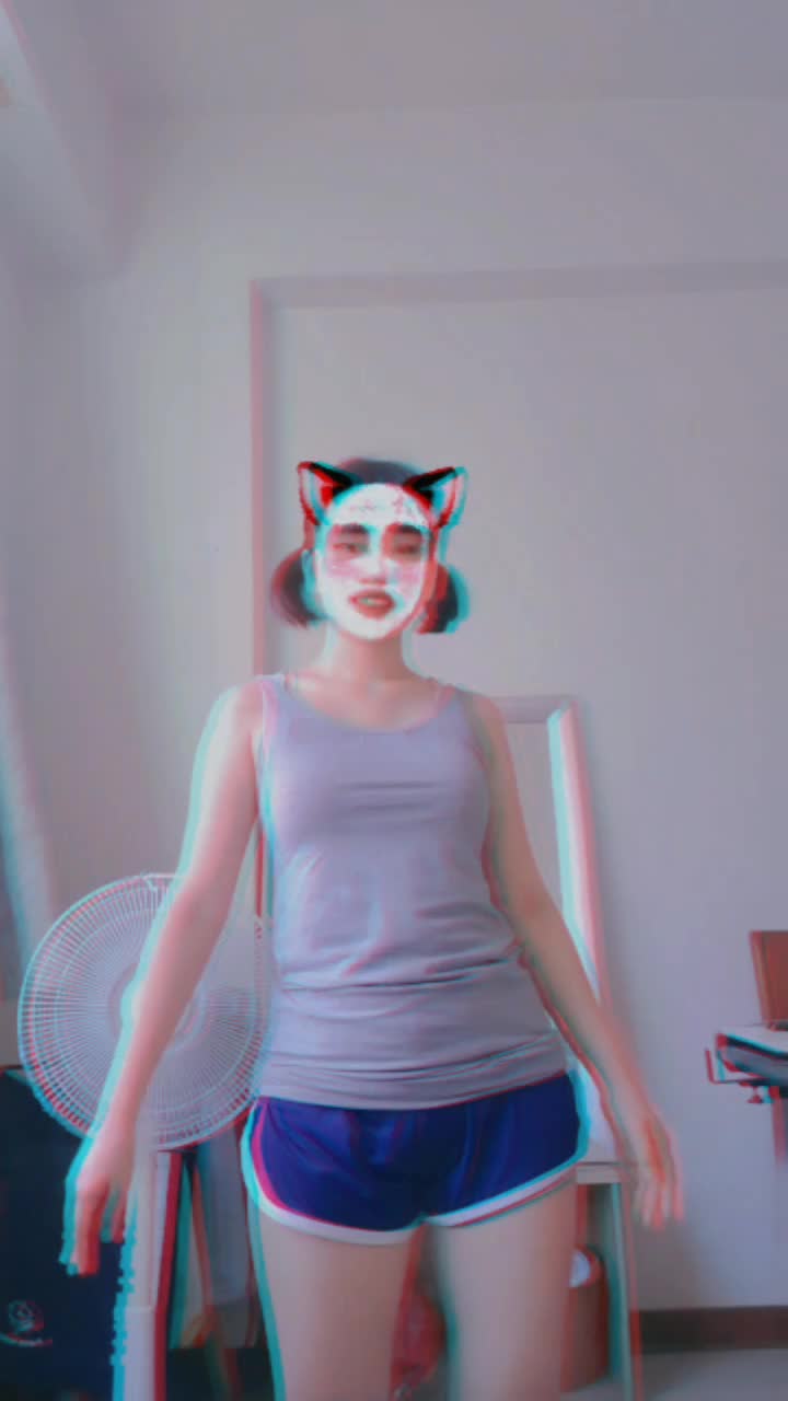 @小臻