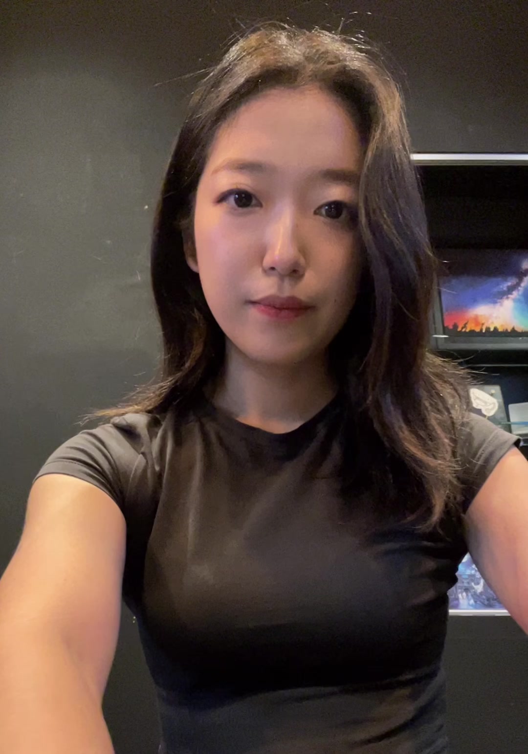 @片腕女子