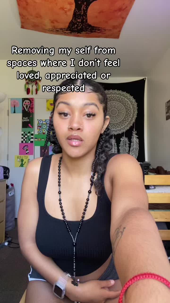 @Tinylexxx_