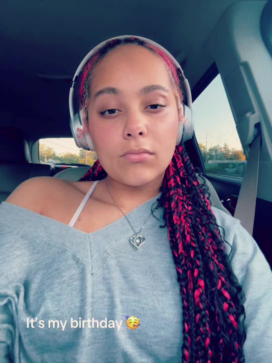 @★ Olivia Cox ★