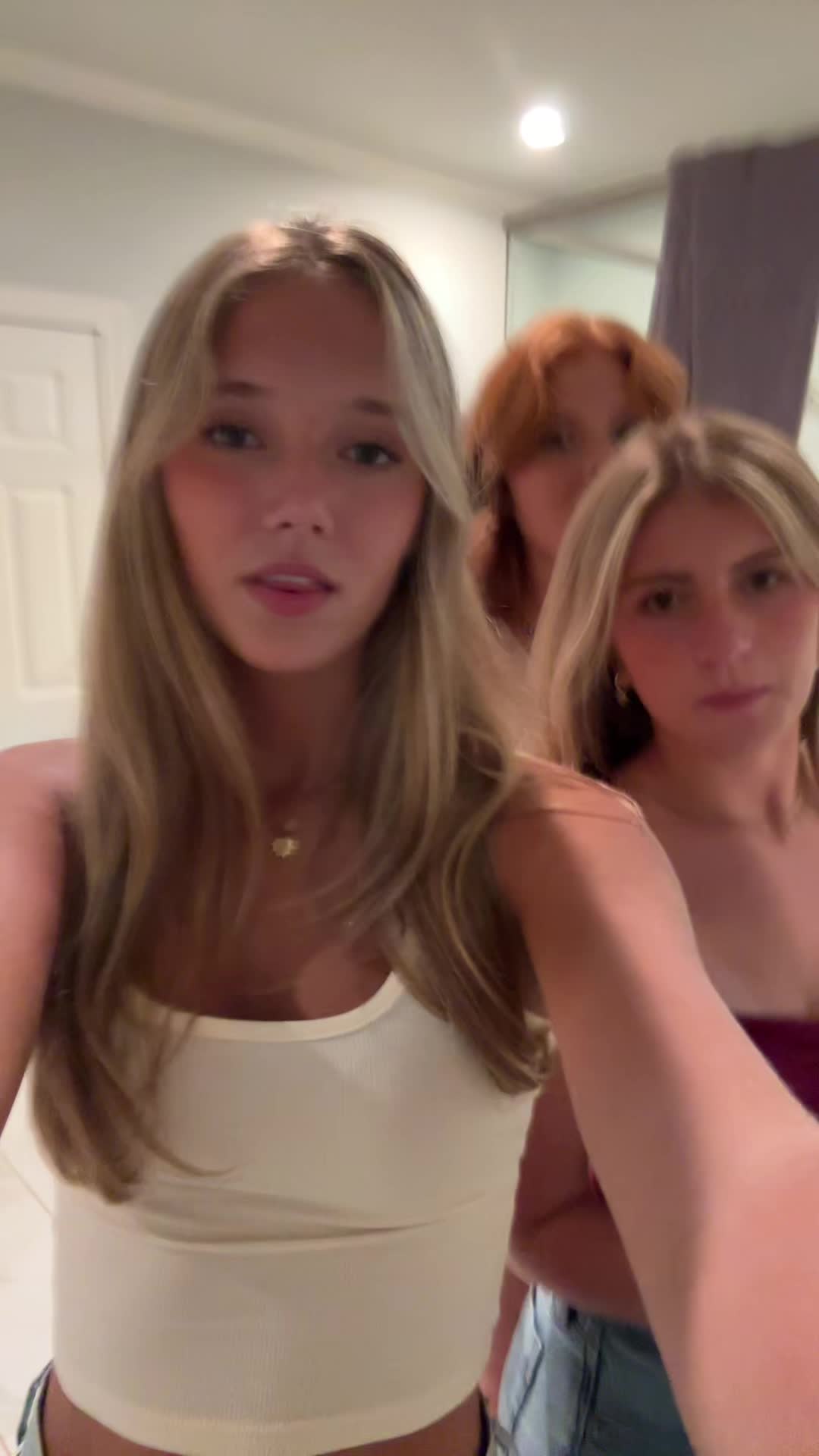@laurenservine