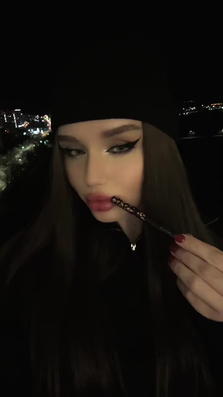 @adelina
