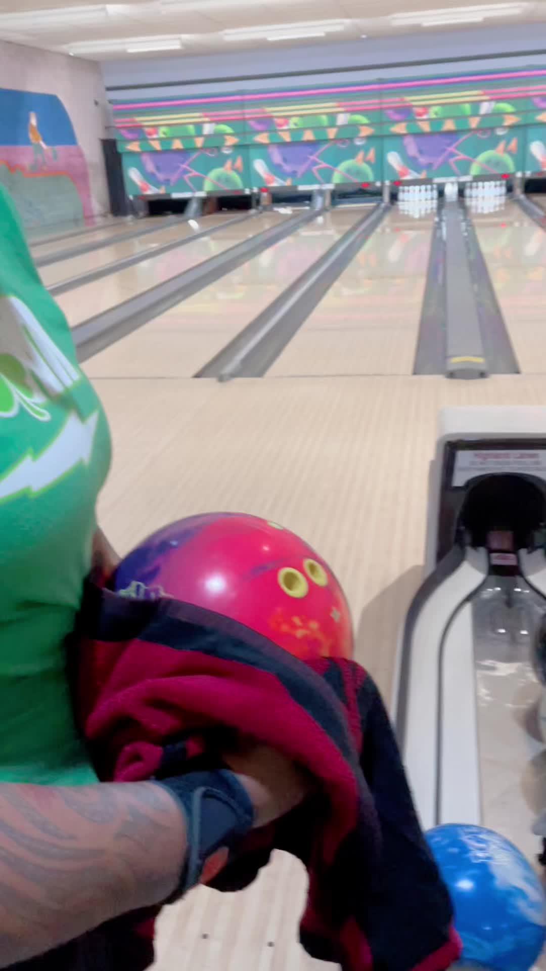 @Halle_Bowls