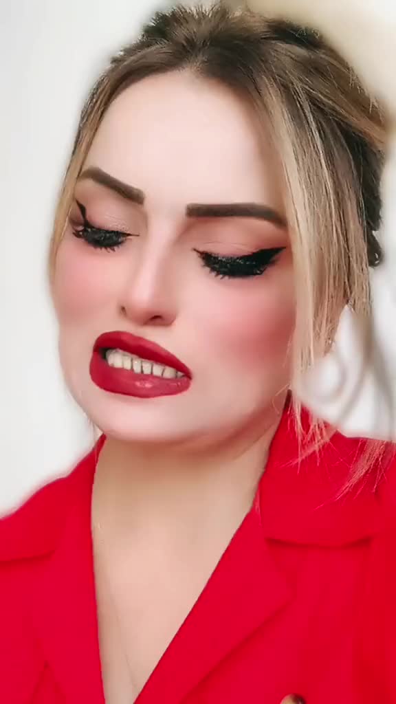 @Yalan dünya🥀