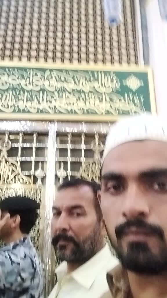 @Moi_123
