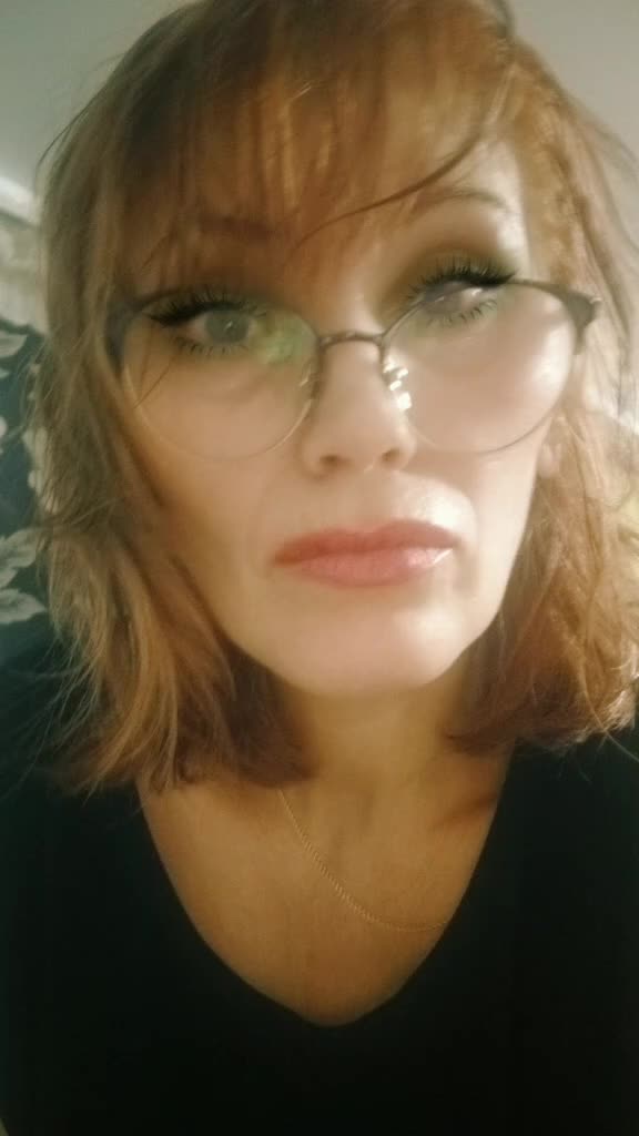 @dyo0ili18l8d Елена