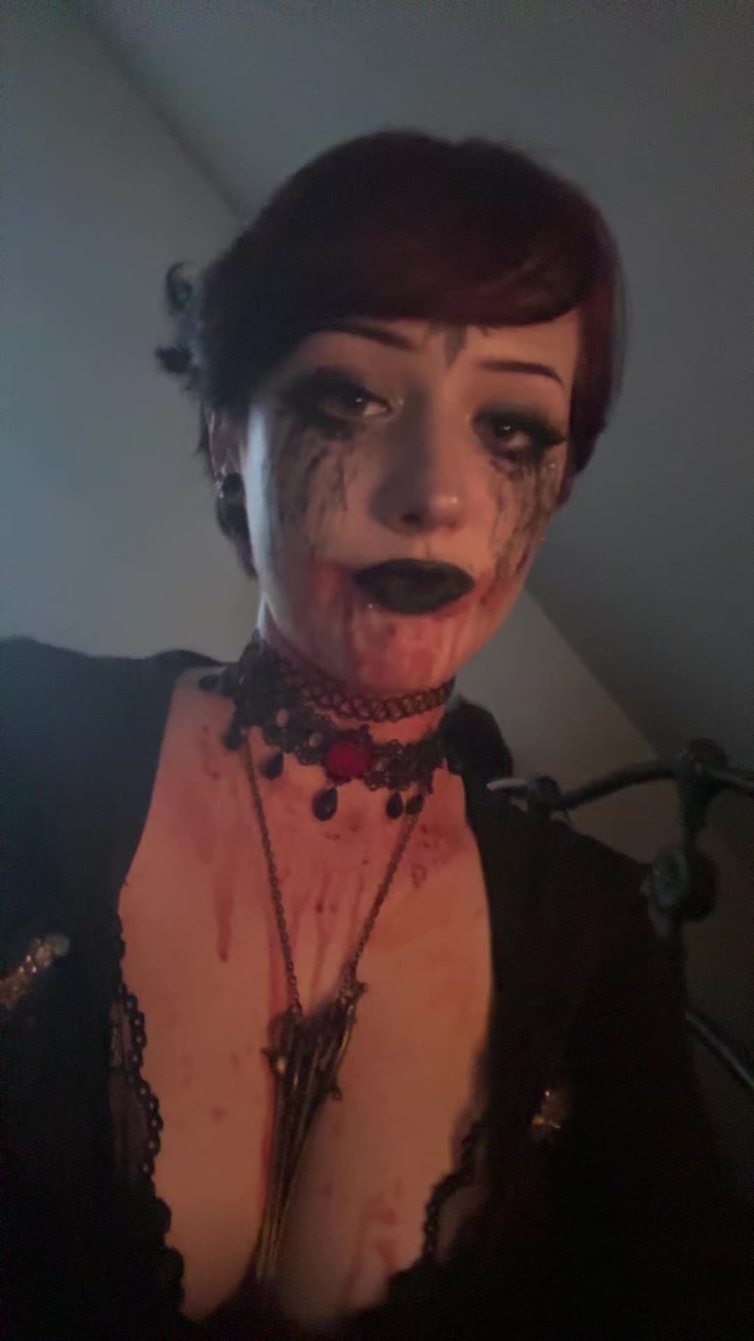 @videovixen