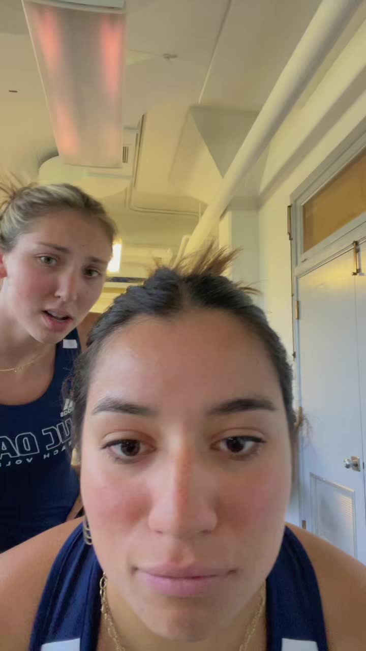 @juliaaab