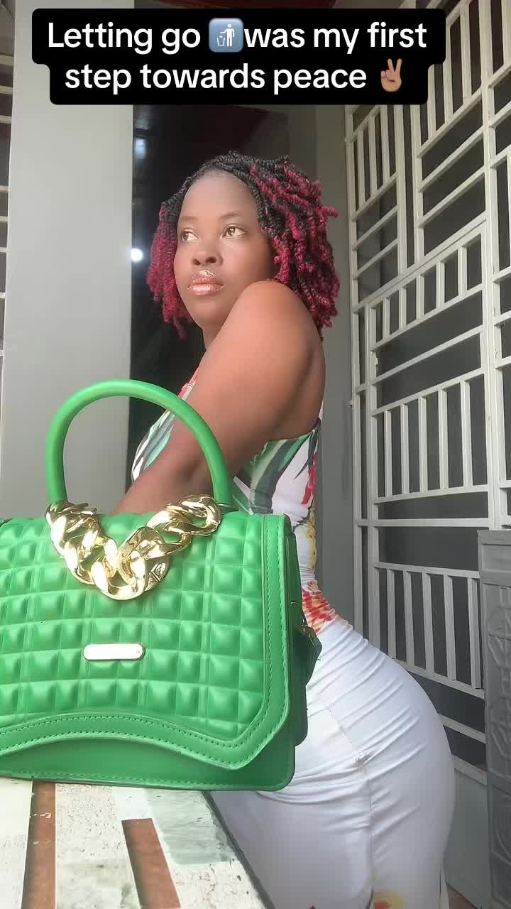 @Sasha🦋🥰