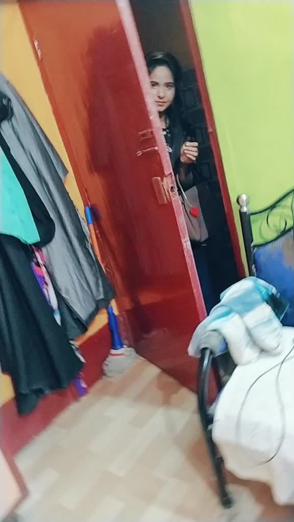 @Aysha Khan🍎