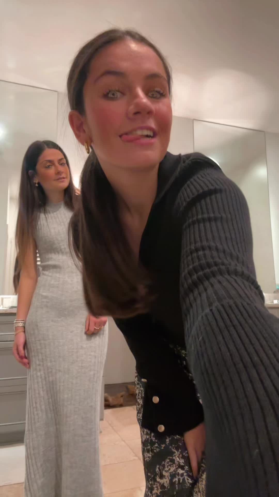 @Ella