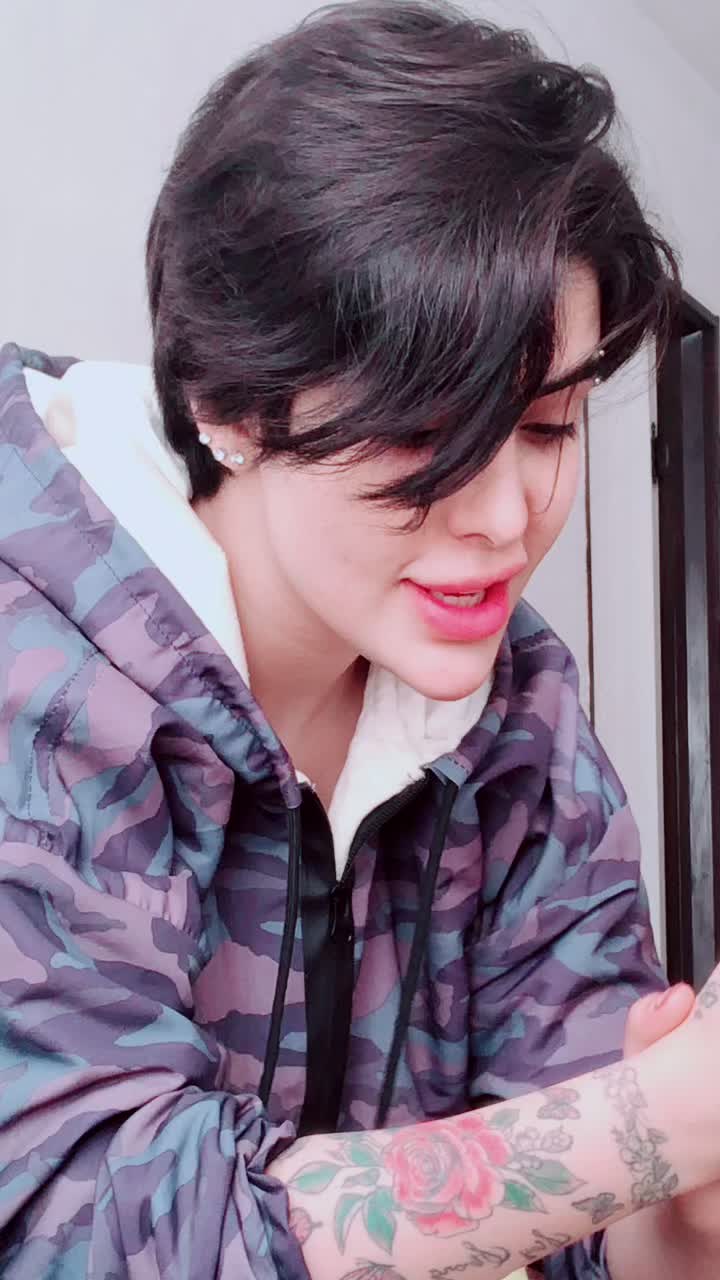 @Bhrshfie