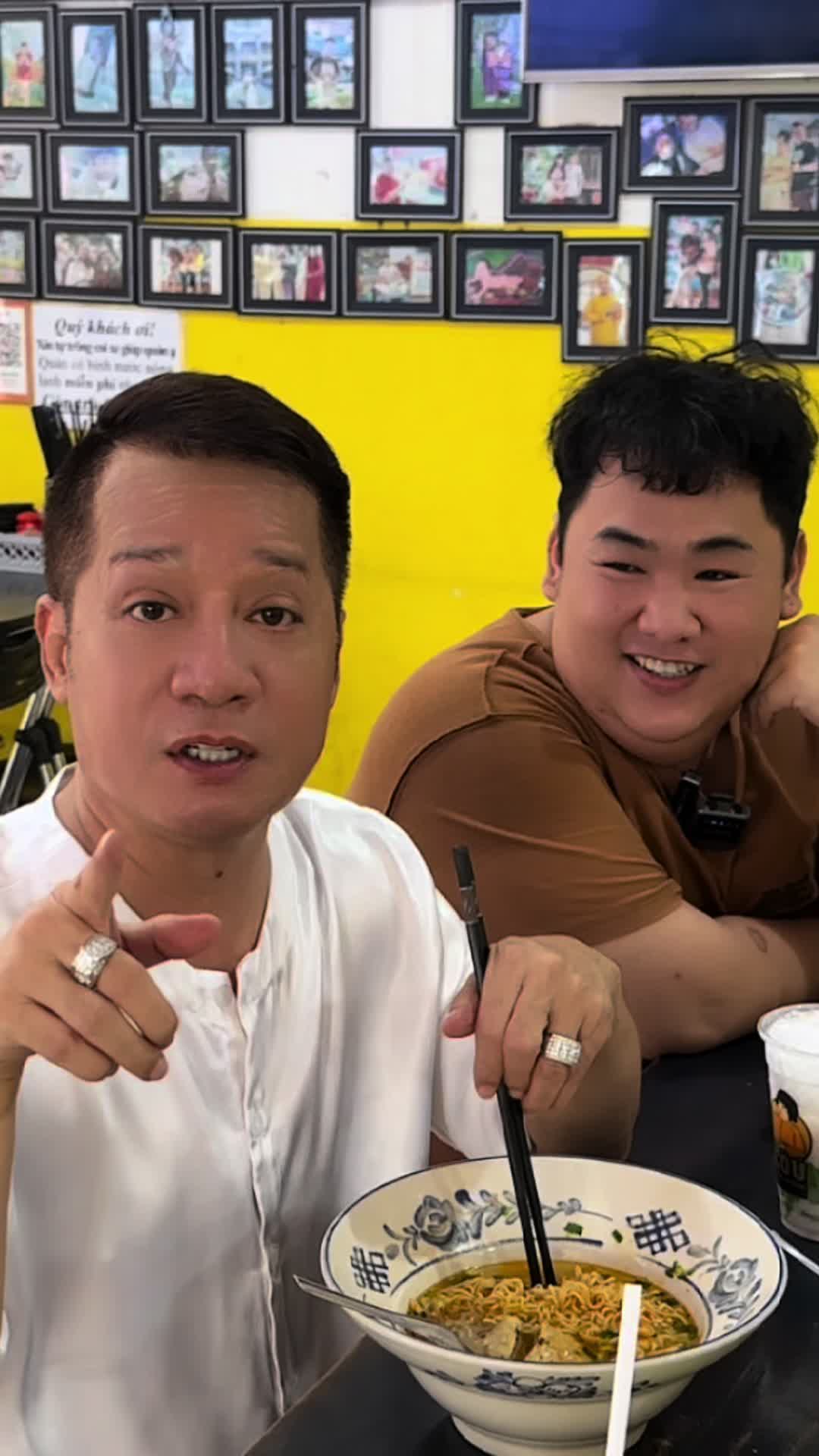 @C&ocirc; &Uacute; B&igrave;nh Dương.