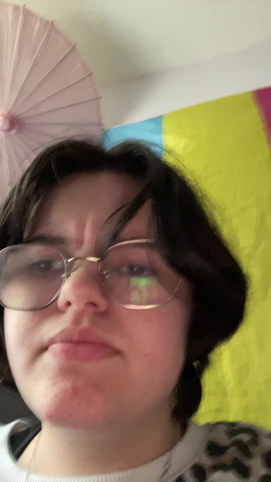 @Dakota 🤭🏳️&zwj;⚧️
