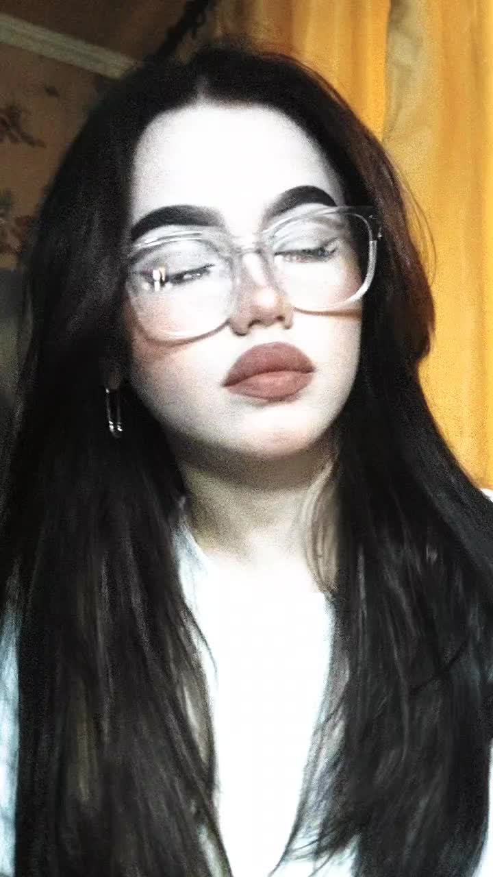 @Лизонька
