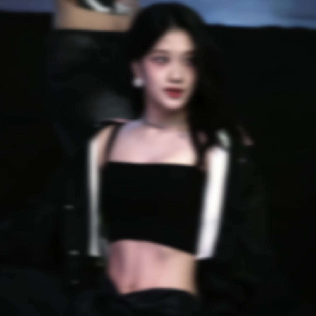 @lily