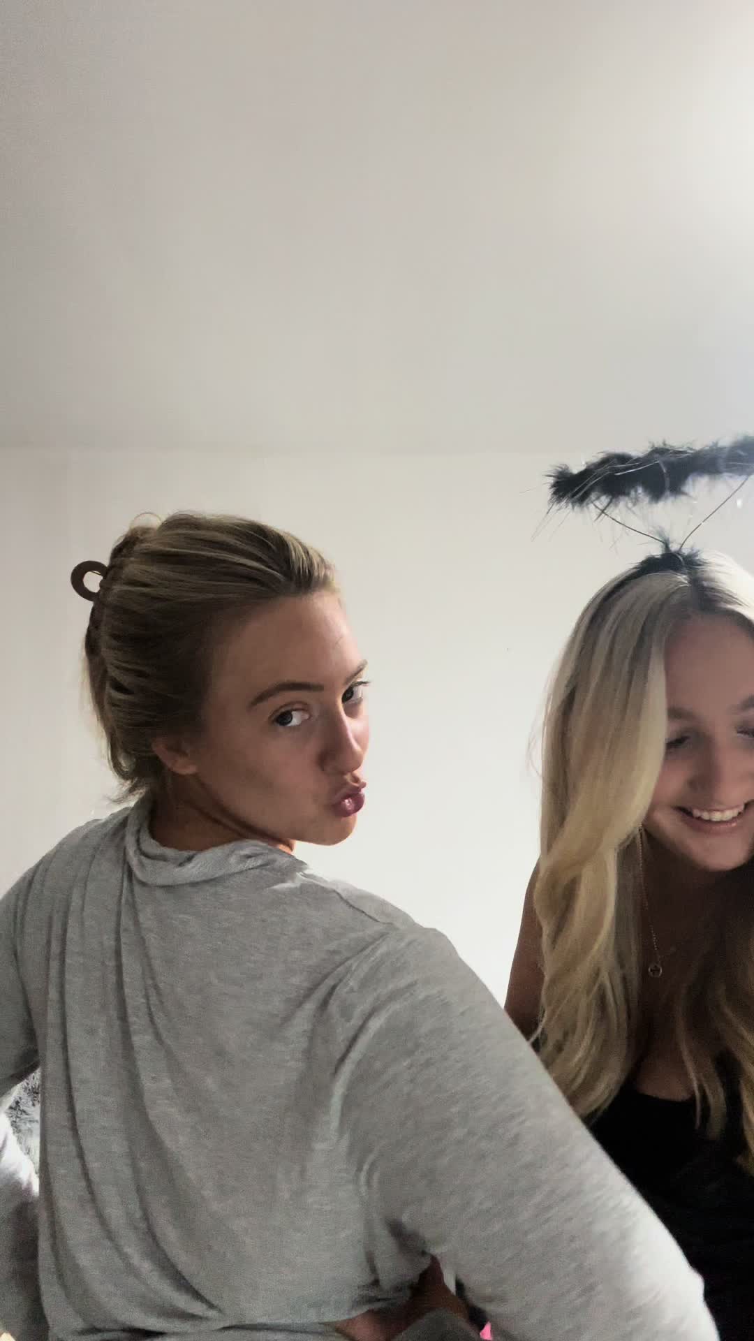 @Kellmcll