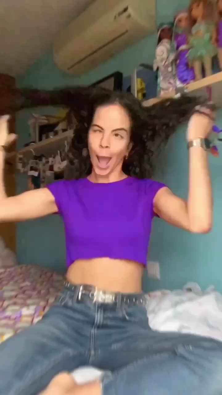 @Luc&iacute;a Oltra 💜