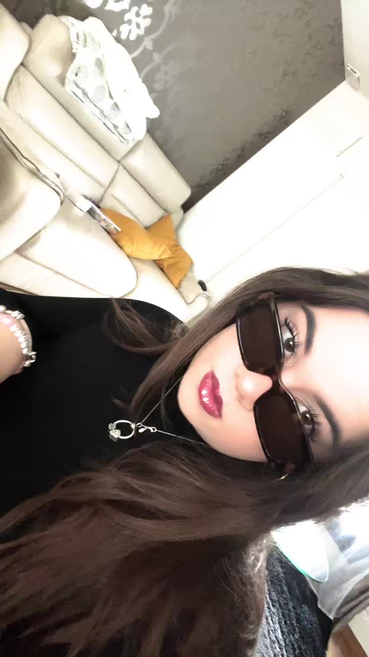 @isa <33