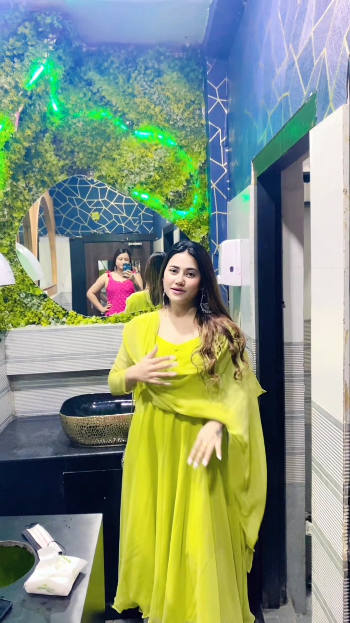 @deepika🌸