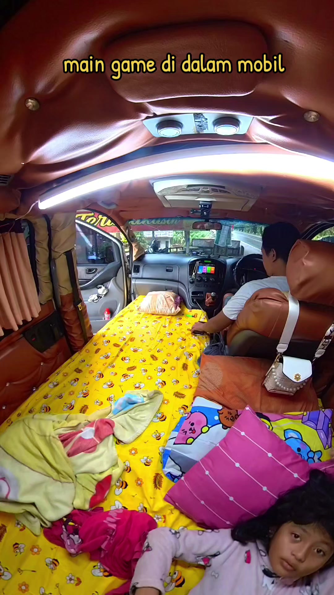 @family homestay campervan