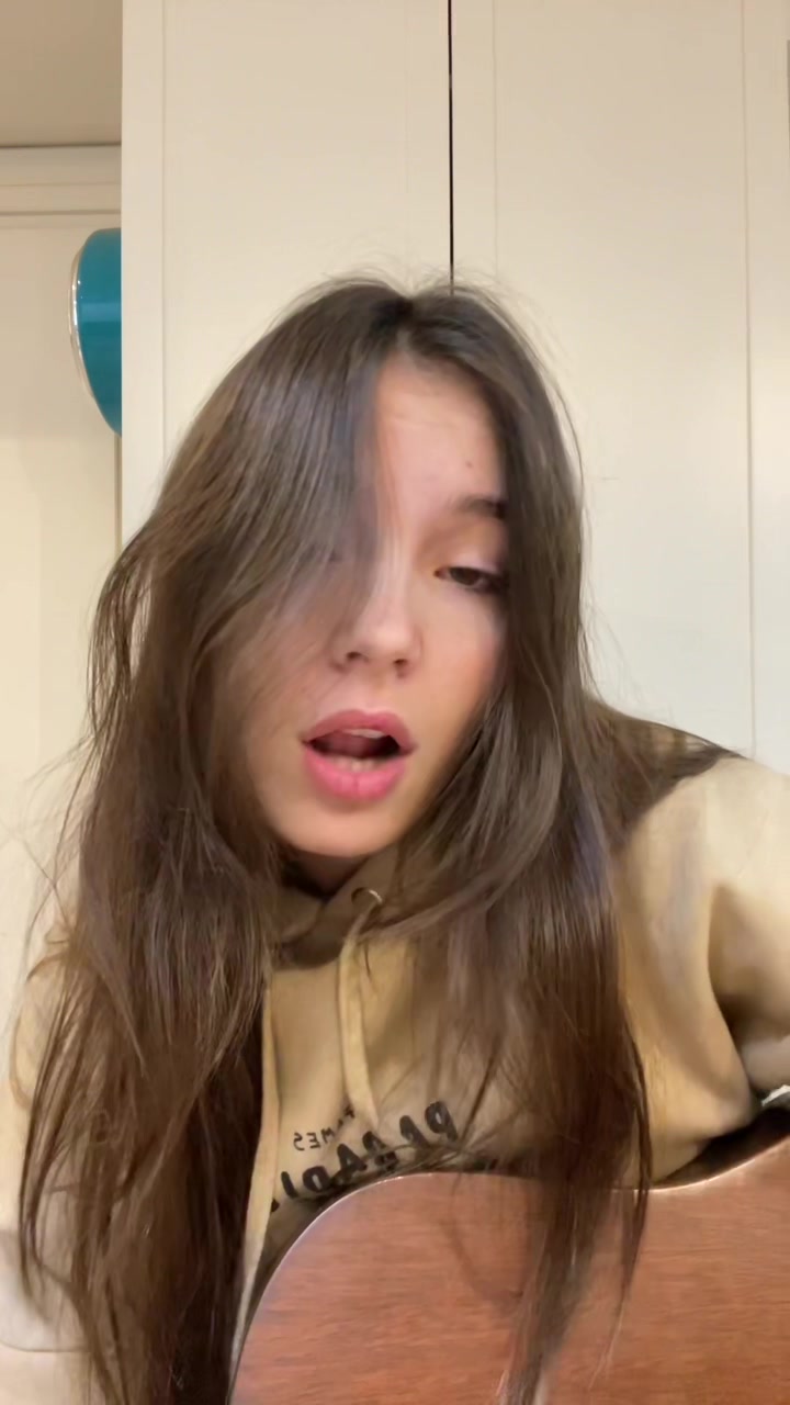 @helena otamendi