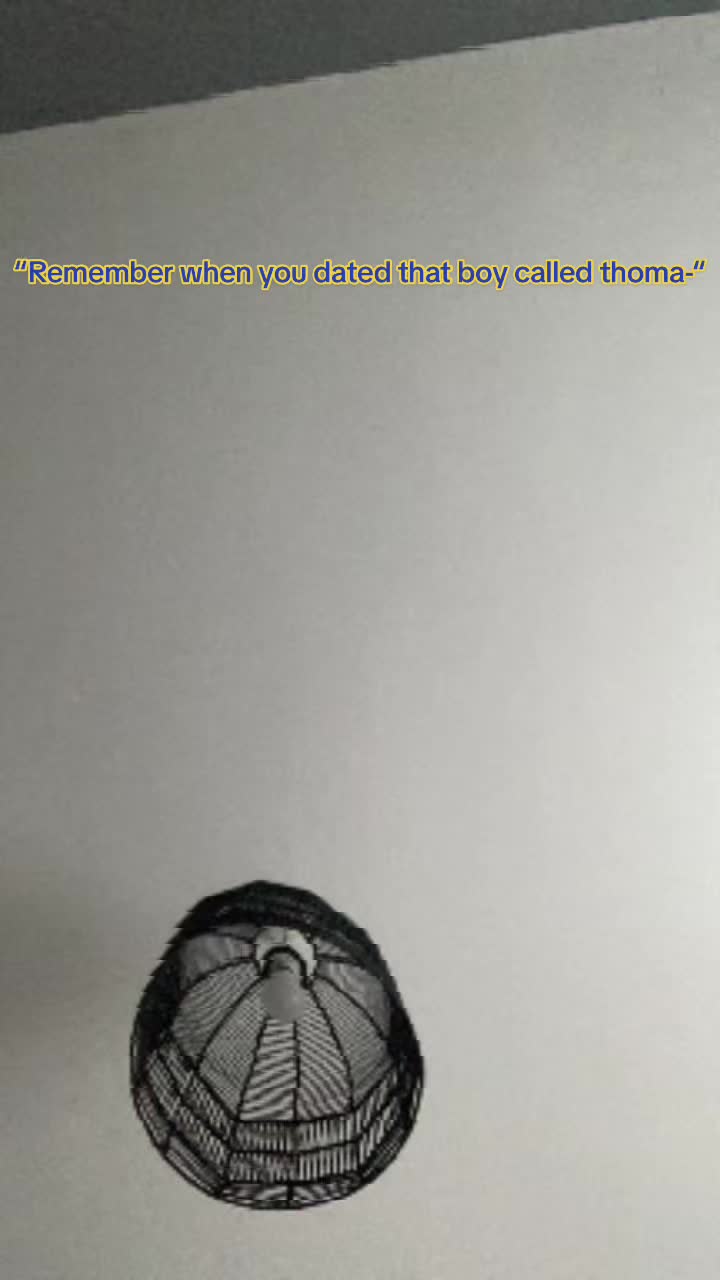 @Vi 🍌🤜🏻