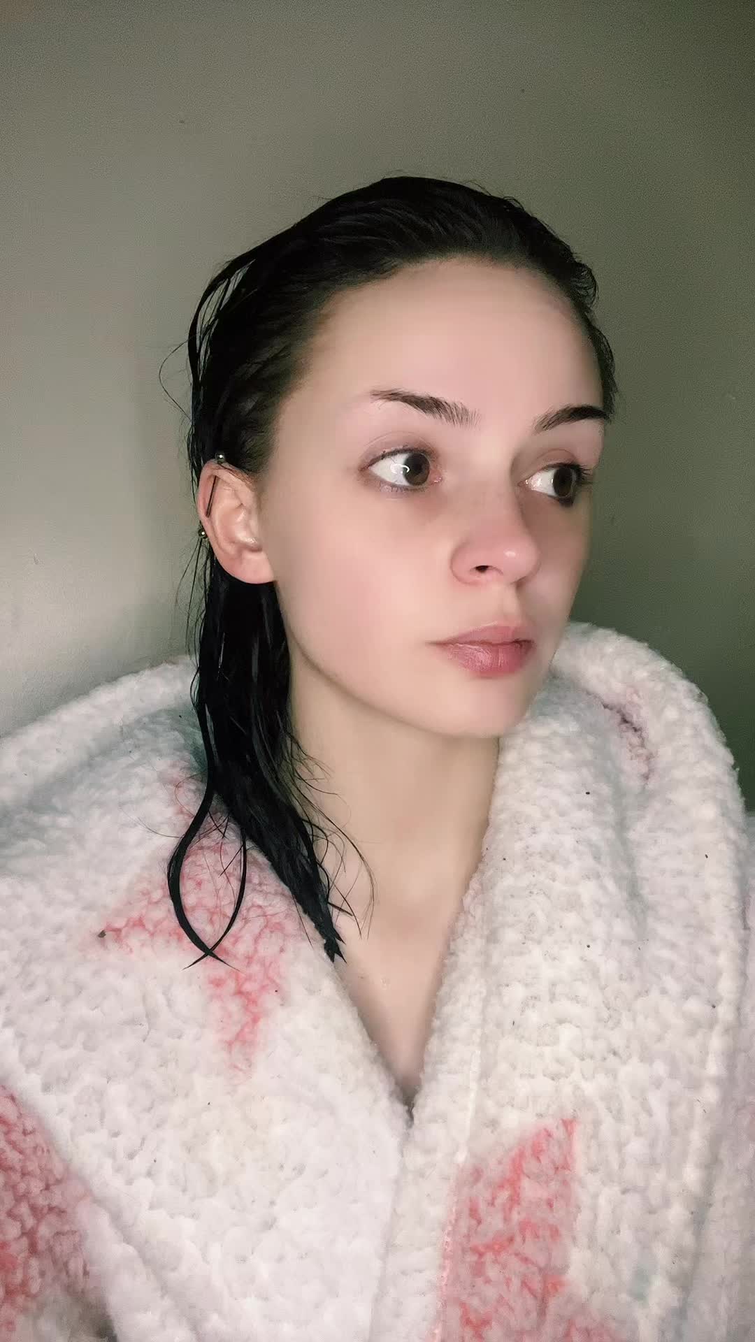 @Beth 🖤🕷️