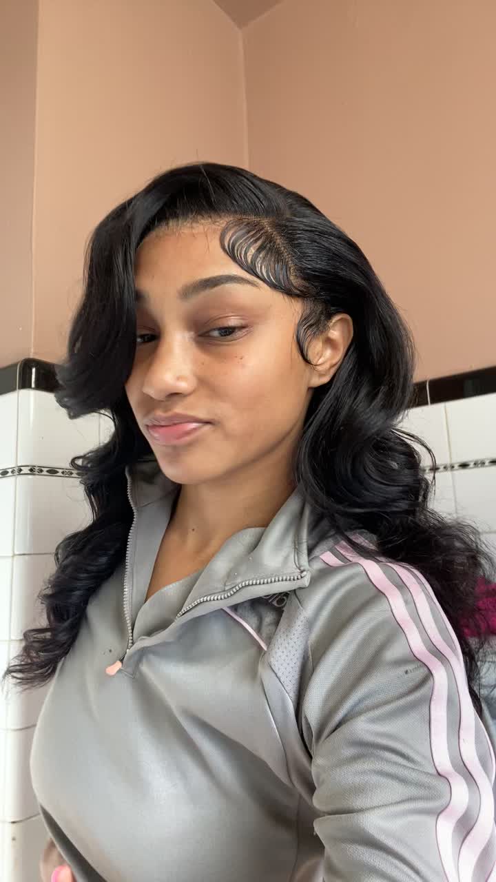 @Lia Teresa477