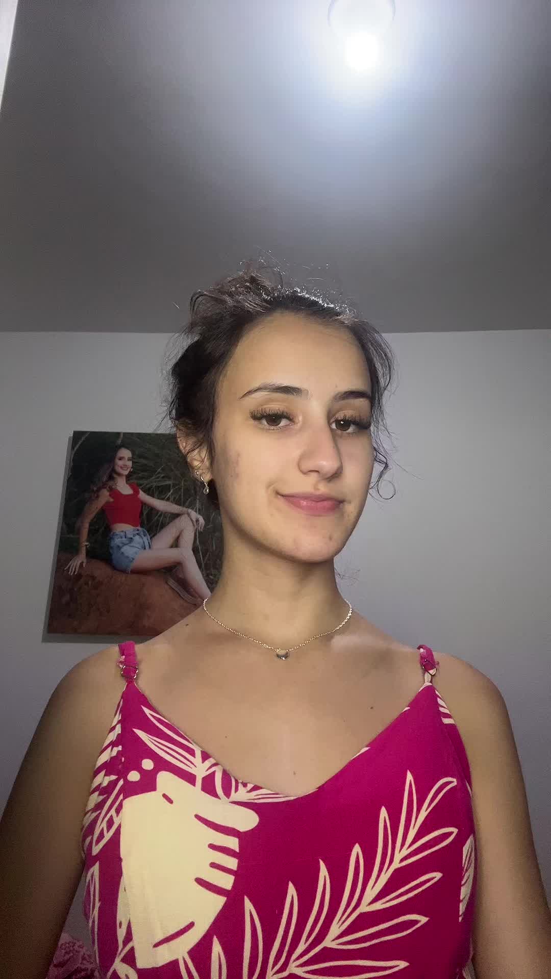 @Isadora