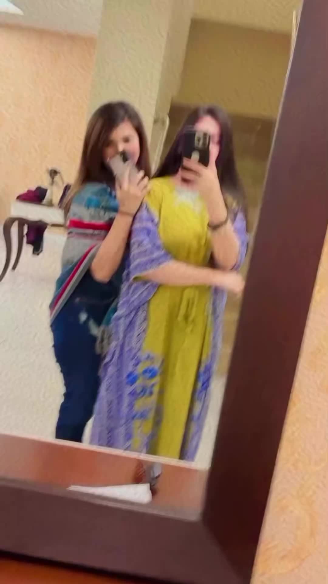@🤍....HoOrain Fatima..🥂💸