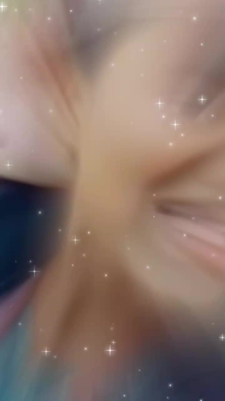@menaka qt