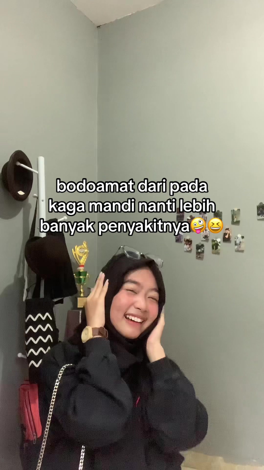 @yaeee