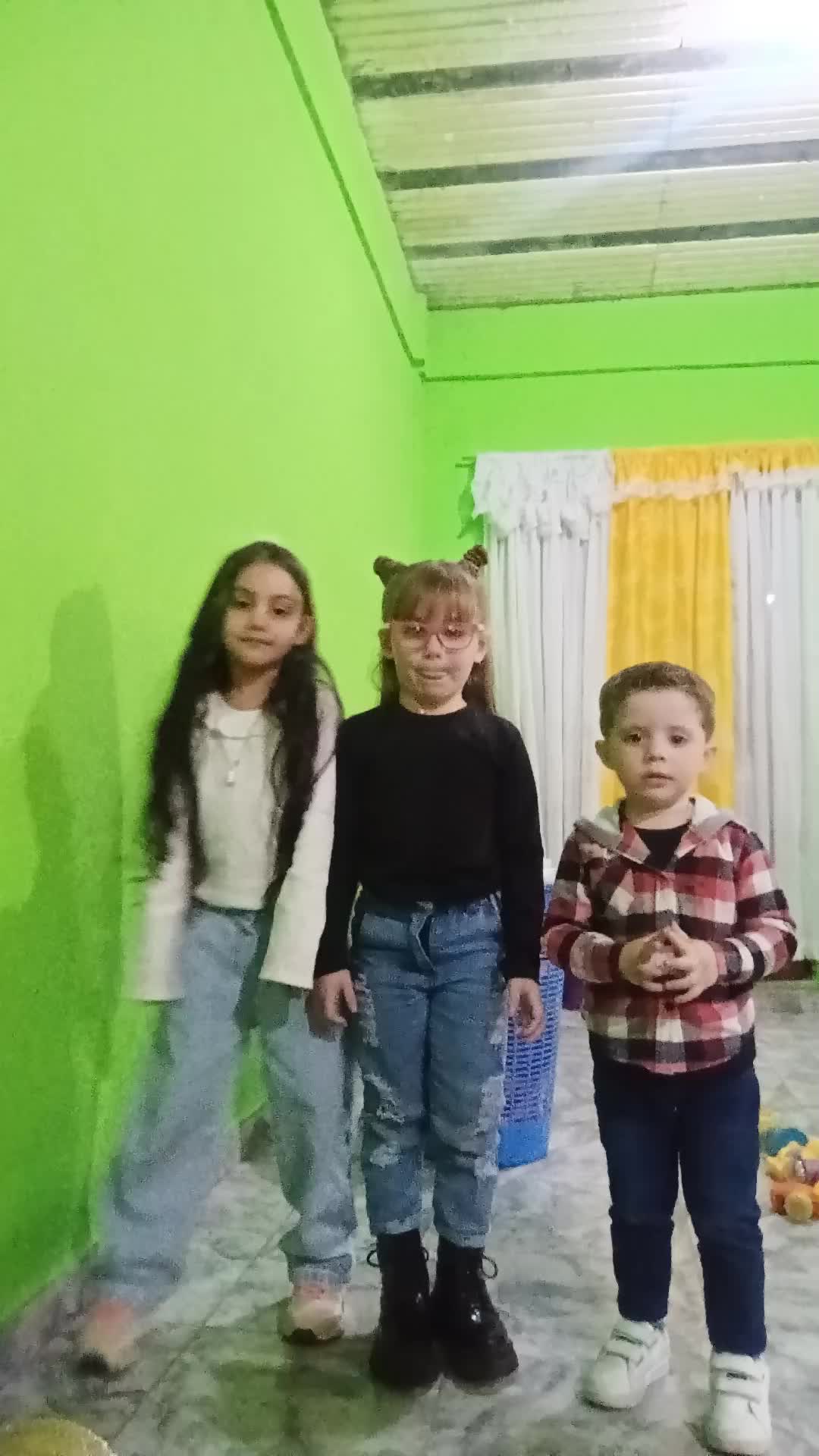 @user25296123374