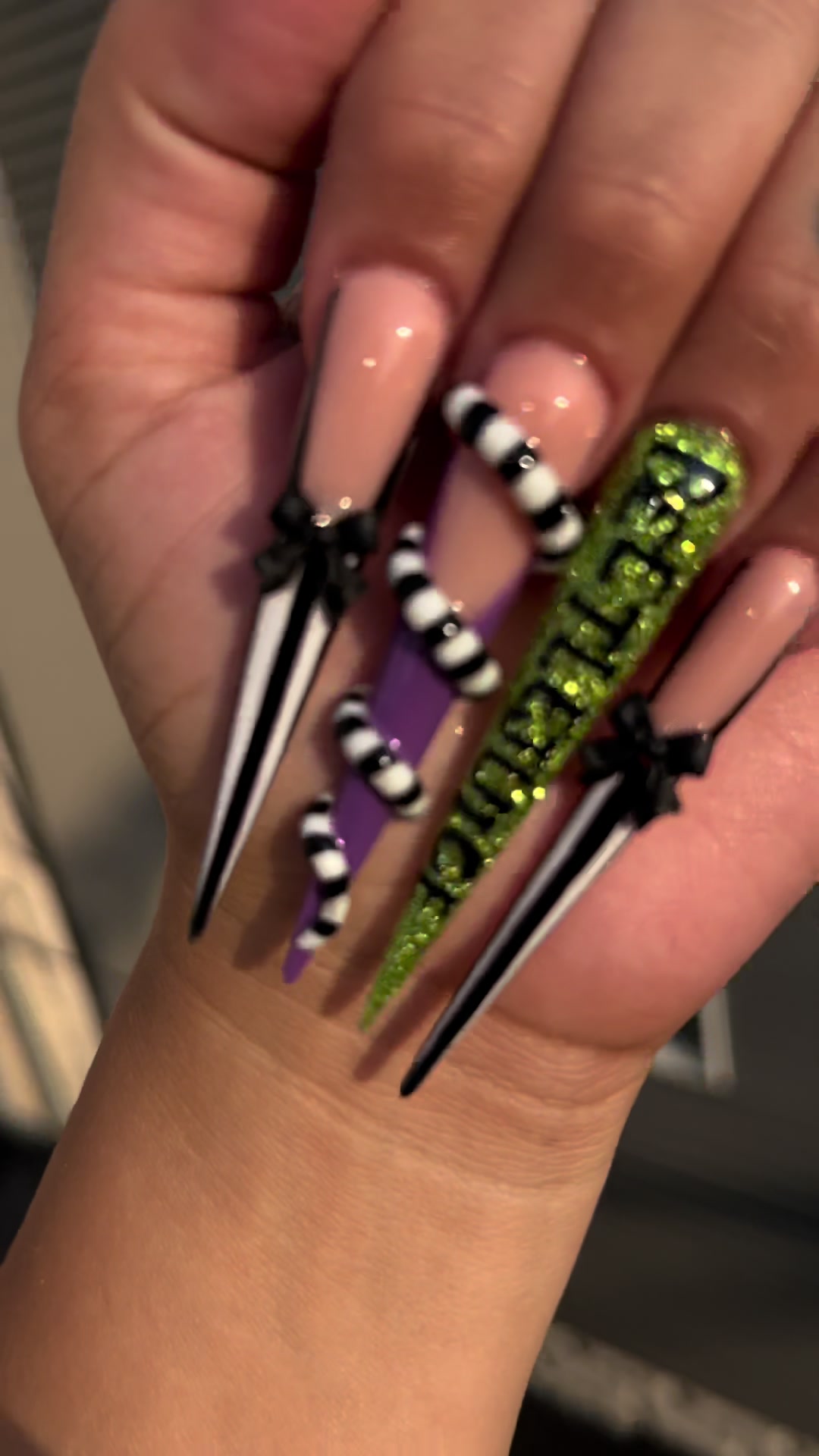 @KraziiBeautiful