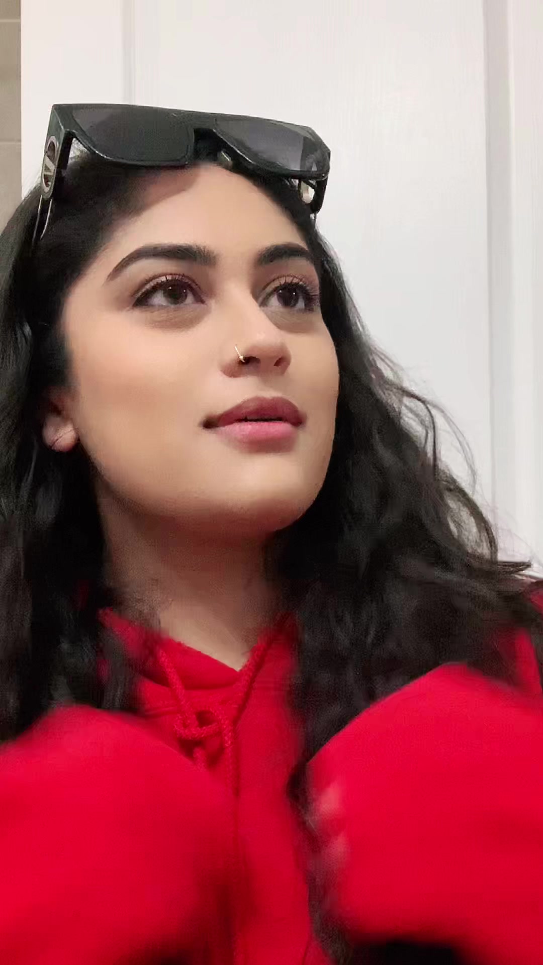 @Kthind_