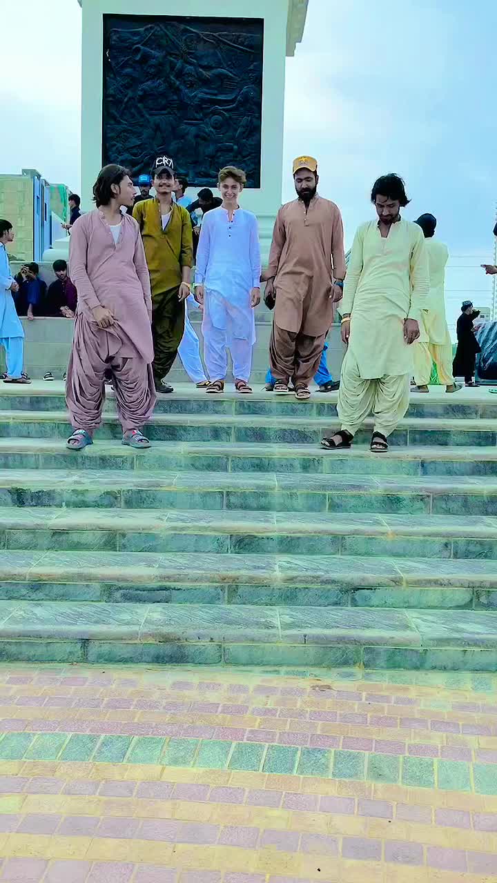 @lazarmsd